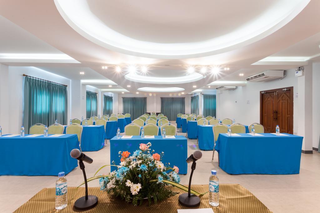 We Briza Hotel Chiangmai Chiang Mai Zewnętrze zdjęcie